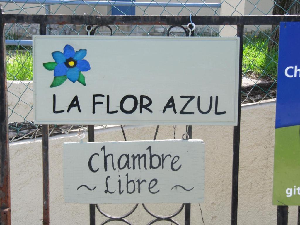 La Flor Azul Bed & Breakfast Grospierres Ngoại thất bức ảnh